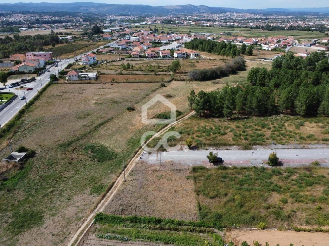 Terreno para Venda em Vilar de Nantes Foto 15