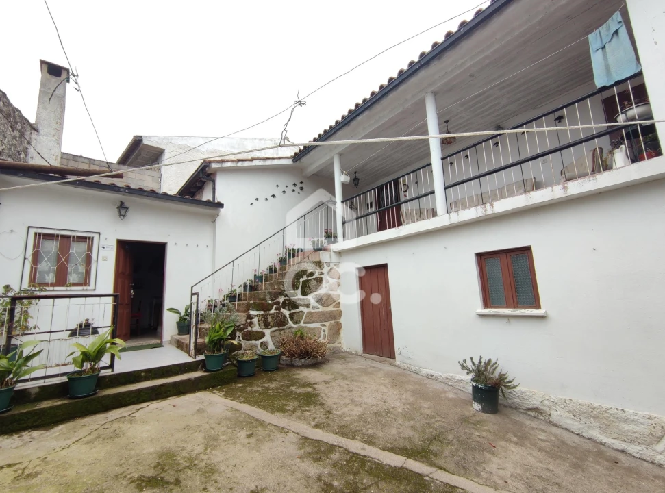 Moradia T3 para Venda em Santa Maria Maior Foto 7