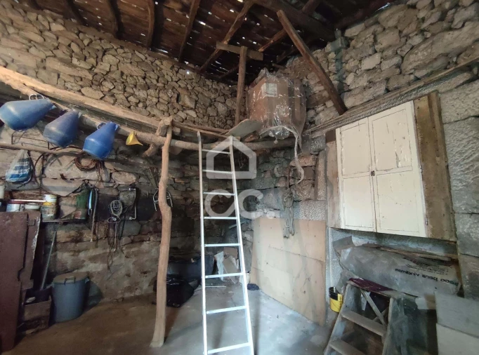 Moradia T3 para Venda em Santa Maria Maior Foto 33