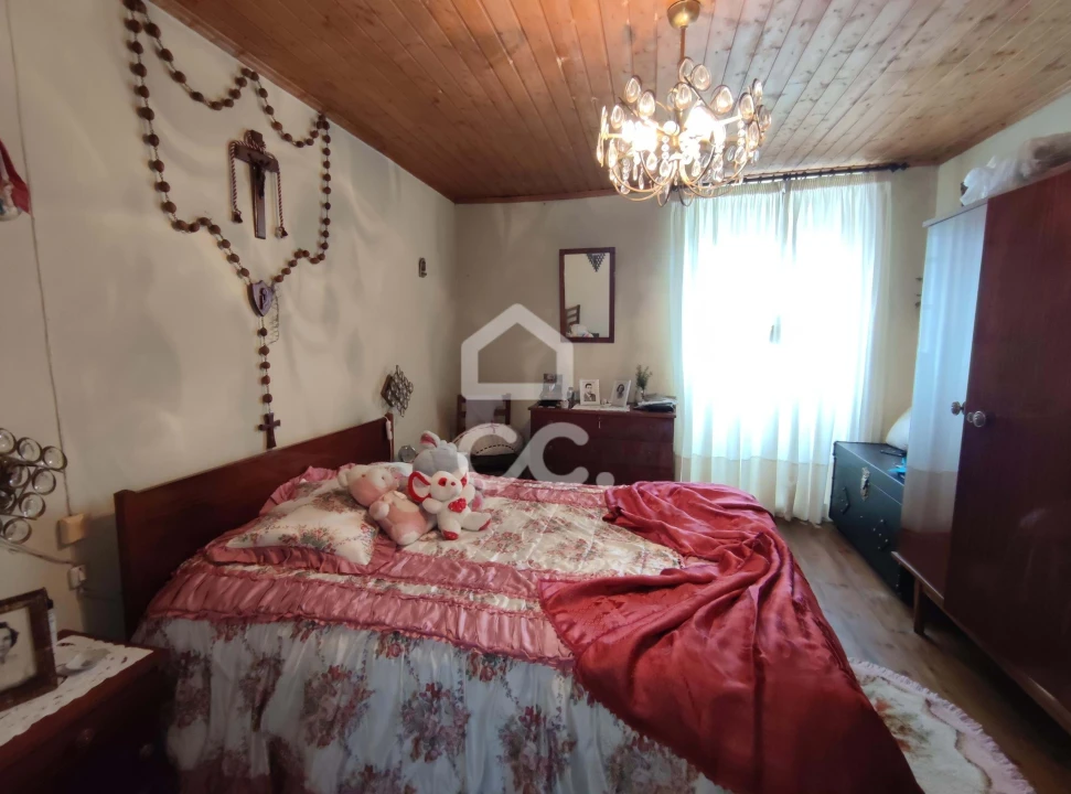 Moradia T3 para Venda em Santa Maria Maior Foto 17