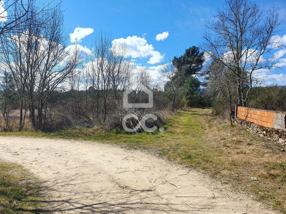 Terreno para Venda em Santa Cruz/Trindade e Sanjurge Foto 27