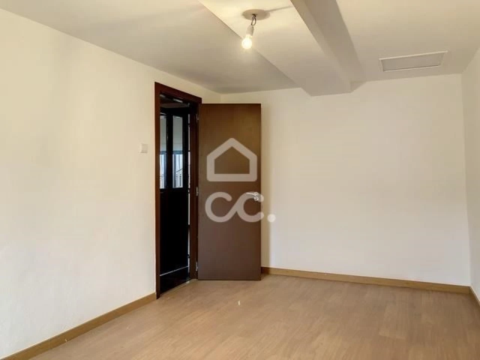 Moradia T2 para Venda em Vilar de Perdizes e Meixide Foto 8