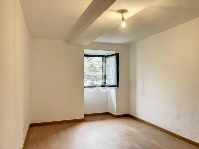 Moradia T2 para Venda em Vilar de Perdizes e Meixide Foto 7