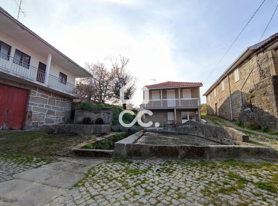 Moradia T2 para Venda em Vilar de Perdizes e Meixide Foto 18