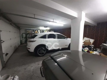 Apartamento T5 para Venda em Santa Maria Maior
