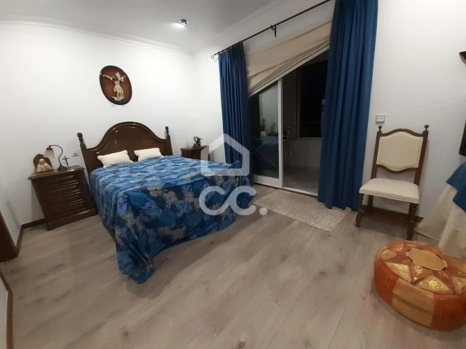 Apartamento T5 para Venda em Santa Maria Maior Foto 2