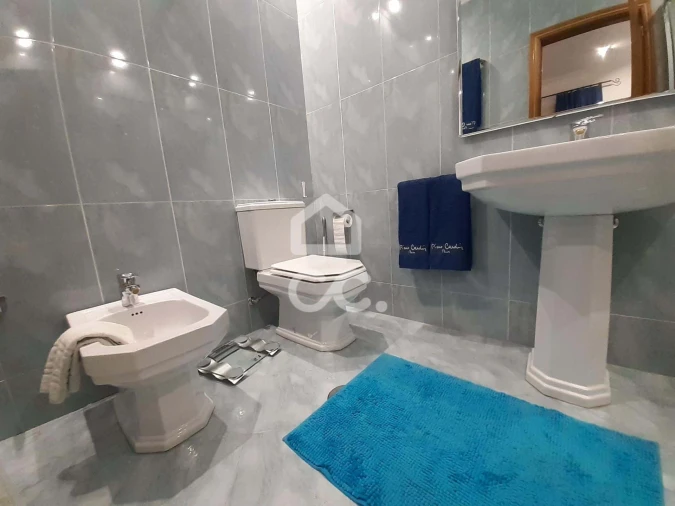 Apartamento T5 para Venda em Santa Maria Maior Foto 3