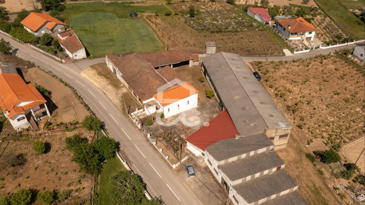 Moradia T3 para Venda em Vilela Seca Foto 10