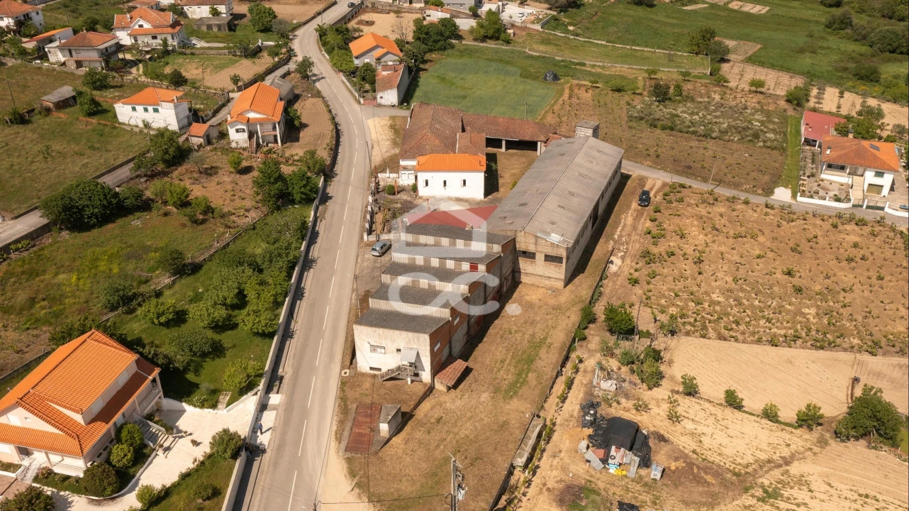 Moradia T3 para Venda em Vilela Seca Foto 12