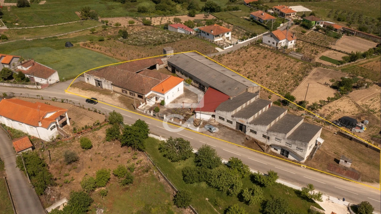 Moradia T3 para Venda em Vilela Seca Foto 1