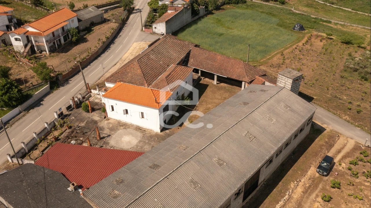 Moradia T3 para Venda em Vilela Seca Foto 4