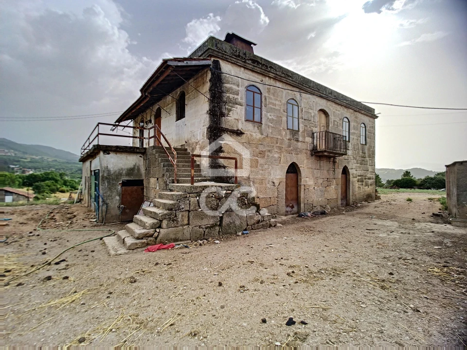Quinta T4 para Venda em Madalena e Samaiões Foto 3