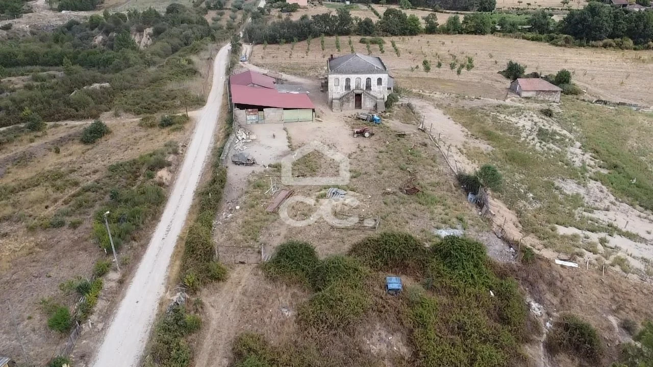 Quinta T4 para Venda em Madalena e Samaiões Foto 38
