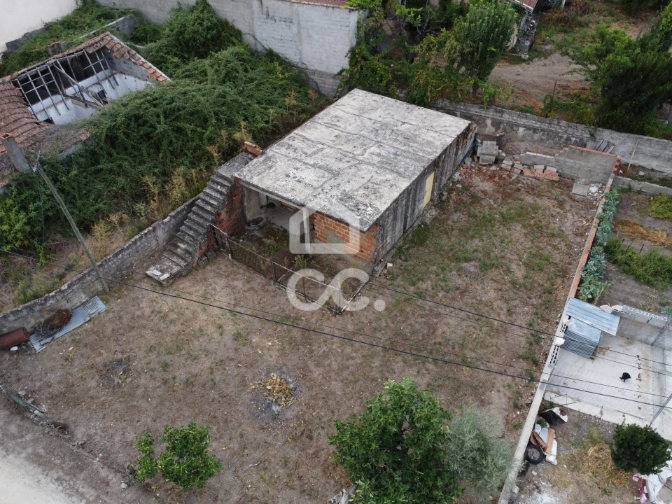 Terreno para Venda em Santa Cruz/Trindade e Sanjurge Foto 1