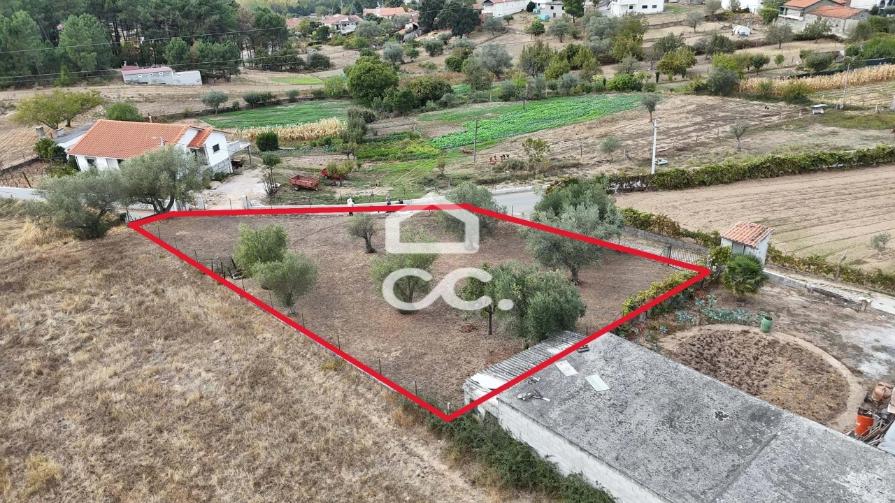 Terreno para Venda em São Pedro de Agostem Foto 1