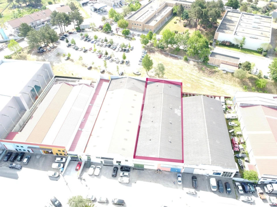 Armazém para Venda em Santa Maria Maior Foto 3