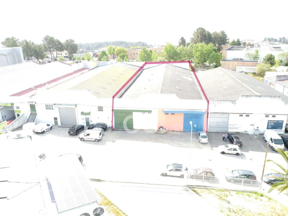 Armazém para Venda em Santa Maria Maior Foto 6