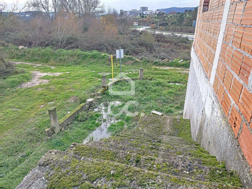 Moradia para Venda em Santa Cruz/Trindade e Sanjurge Foto 17