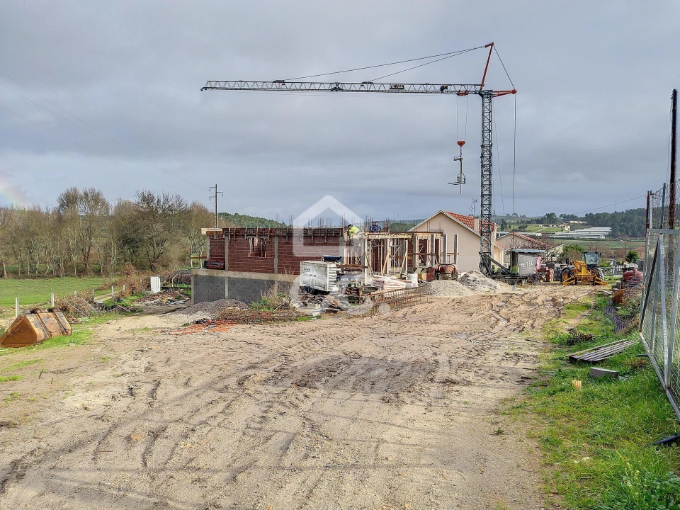 Moradia T3 para Venda em Curalha Foto 1