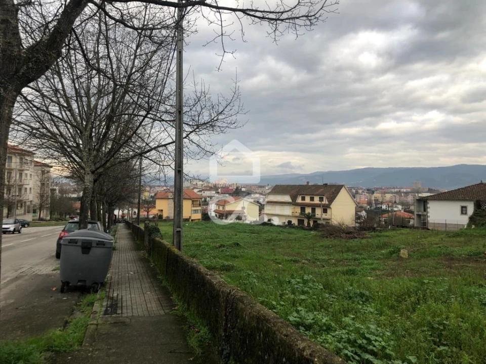 Terreno para Venda em Santa Maria Maior Foto 9