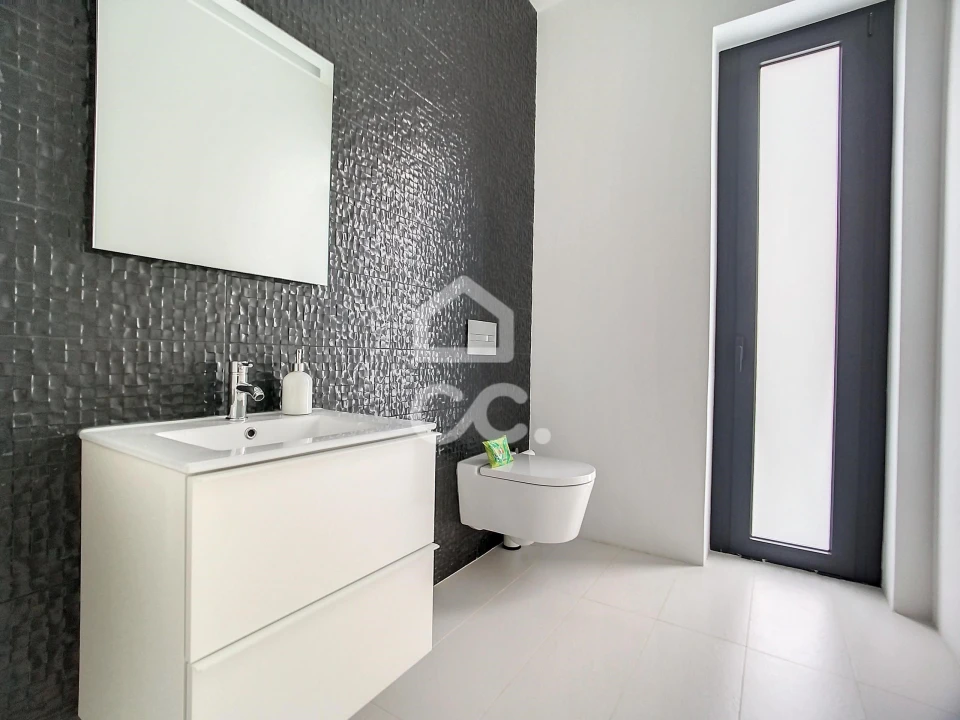 Moradia T5 para Venda em São Pedro de Agostem Foto 9