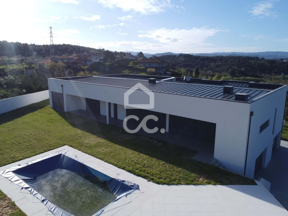 Moradia T5 para Venda em São Pedro de Agostem Foto 36