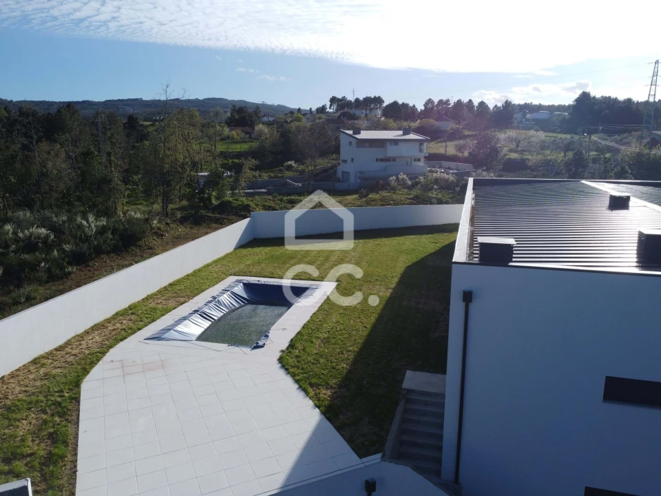 Moradia T5 para Venda em São Pedro de Agostem Foto 35