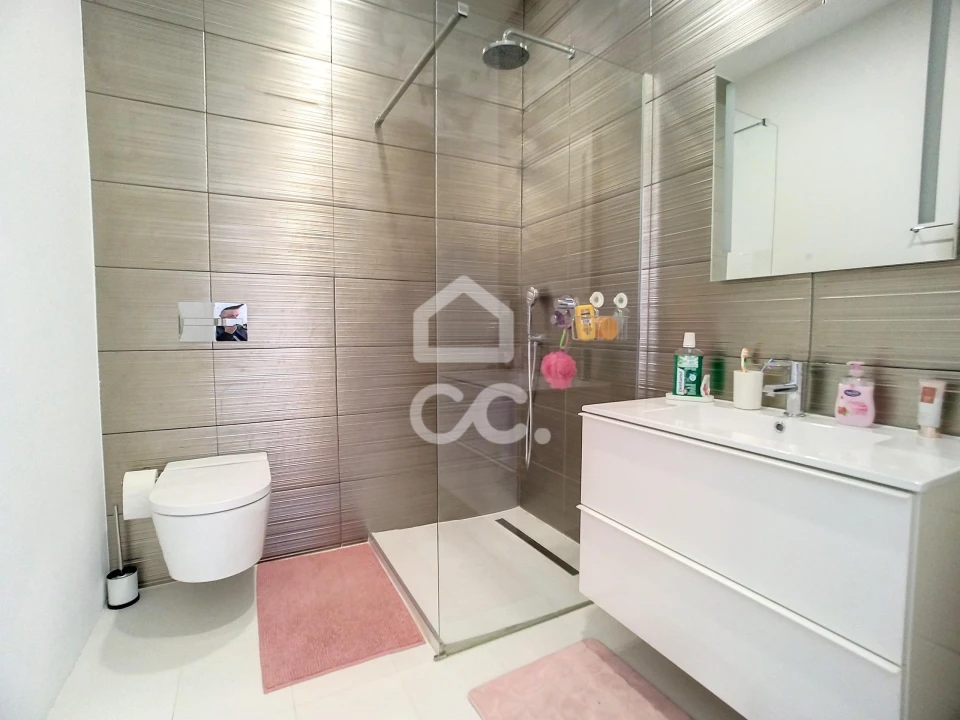 Moradia T5 para Venda em São Pedro de Agostem Foto 16