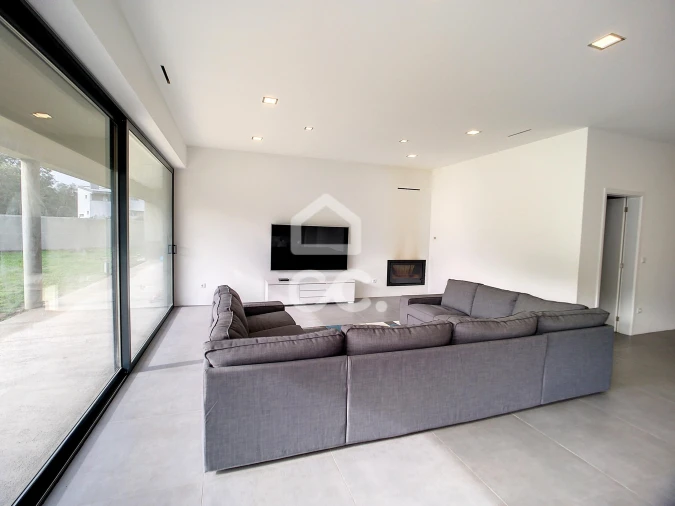 Moradia T5 para Venda em São Pedro de Agostem Foto 7