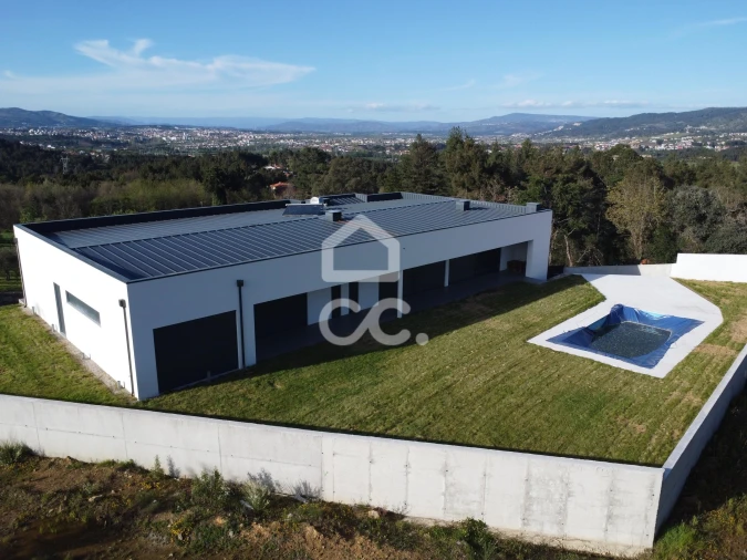 Moradia T5 para Venda em São Pedro de Agostem Foto 3