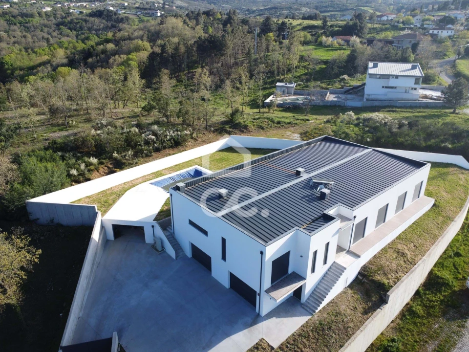 Moradia T5 para Venda em São Pedro de Agostem Foto 29