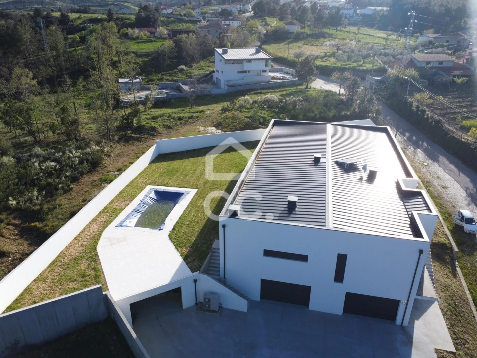 Moradia T5 para Venda em São Pedro de Agostem Foto 30