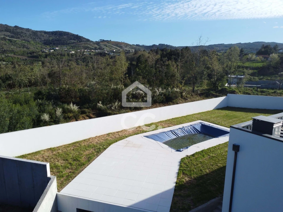 Moradia T5 para Venda em São Pedro de Agostem Foto 34