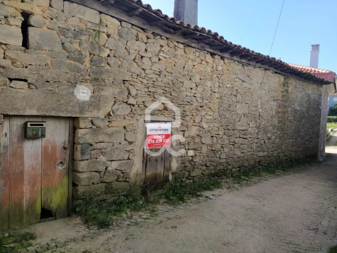 Moradia T1 para Venda em Travancas e Roriz