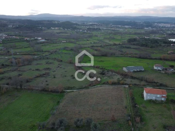 Terreno para Venda em Vilar de Nantes