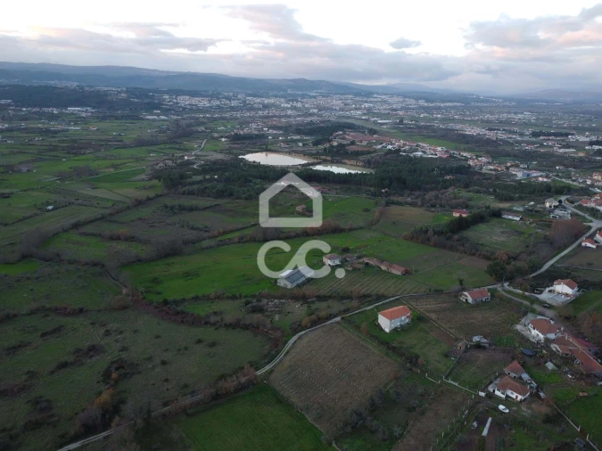 Terreno para Venda em Vilar de Nantes Foto 10