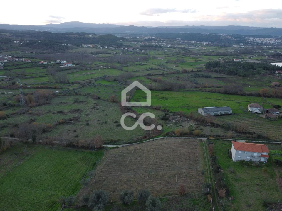 Terreno para Venda em Vilar de Nantes Foto 7