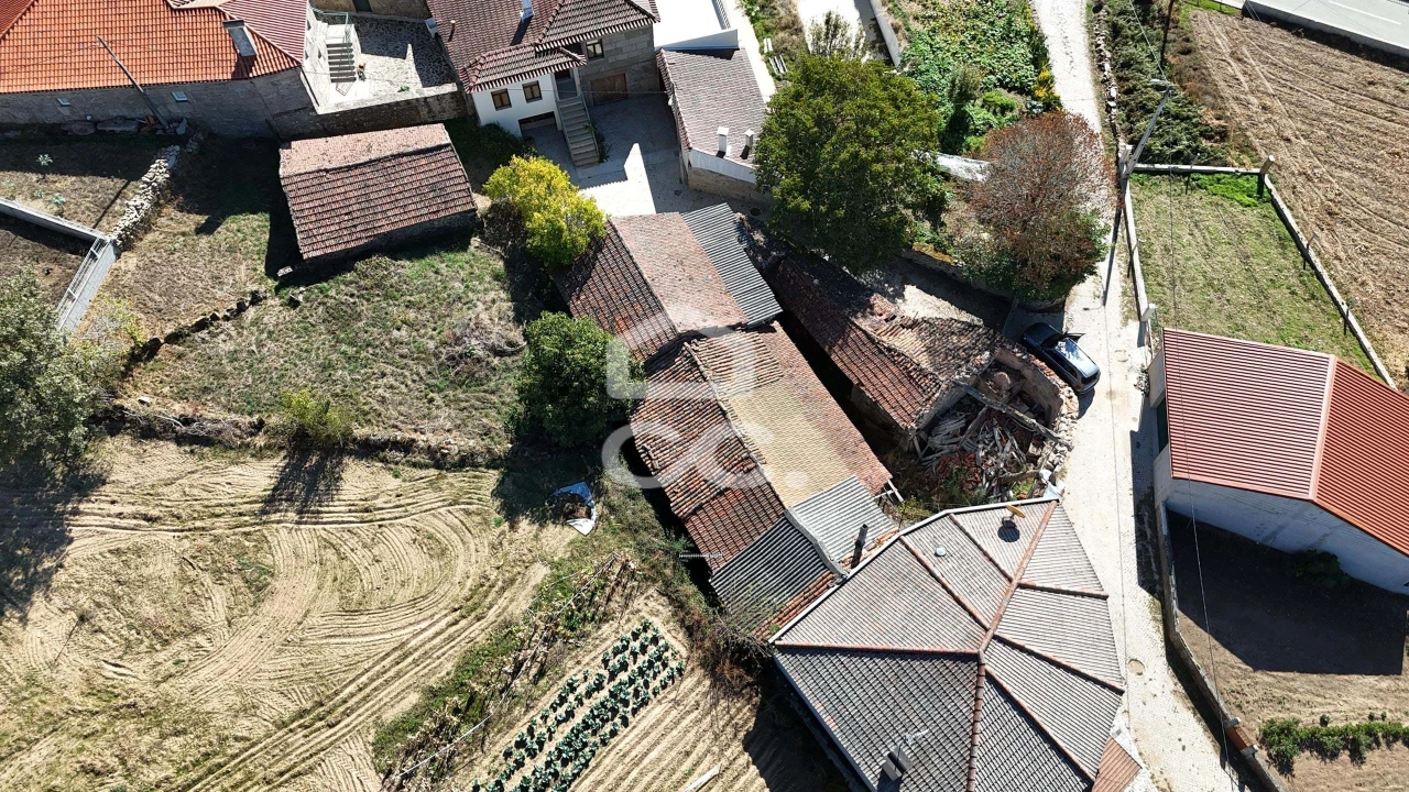 Moradia T4 para Venda em Travancas e Roriz Foto 47