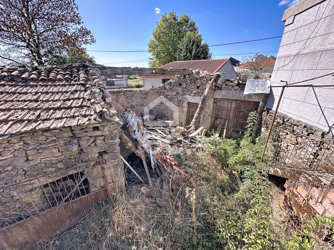 Moradia T4 para Venda em Travancas e Roriz Foto 41