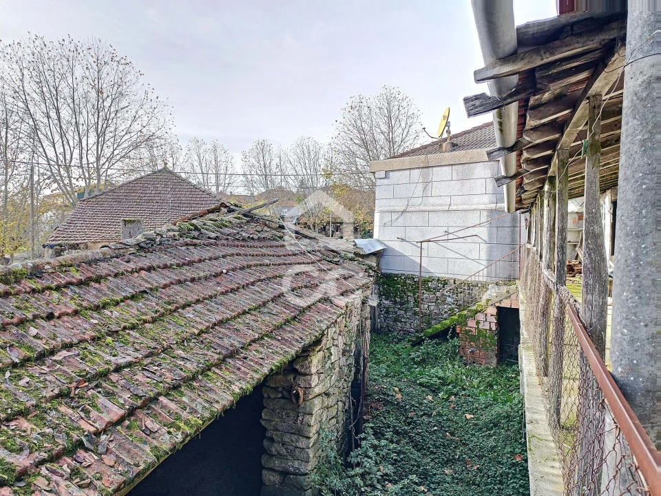 Moradia T4 para Venda em Travancas e Roriz Foto 13