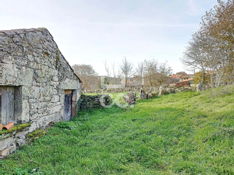 Moradia T4 para Venda em Travancas e Roriz Foto 5