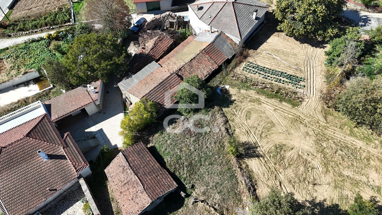 Moradia T4 para Venda em Travancas e Roriz Foto 57