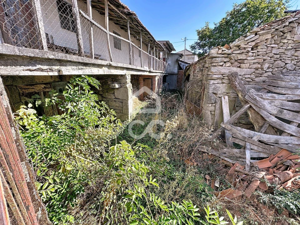 Moradia T4 para Venda em Travancas e Roriz Foto 42