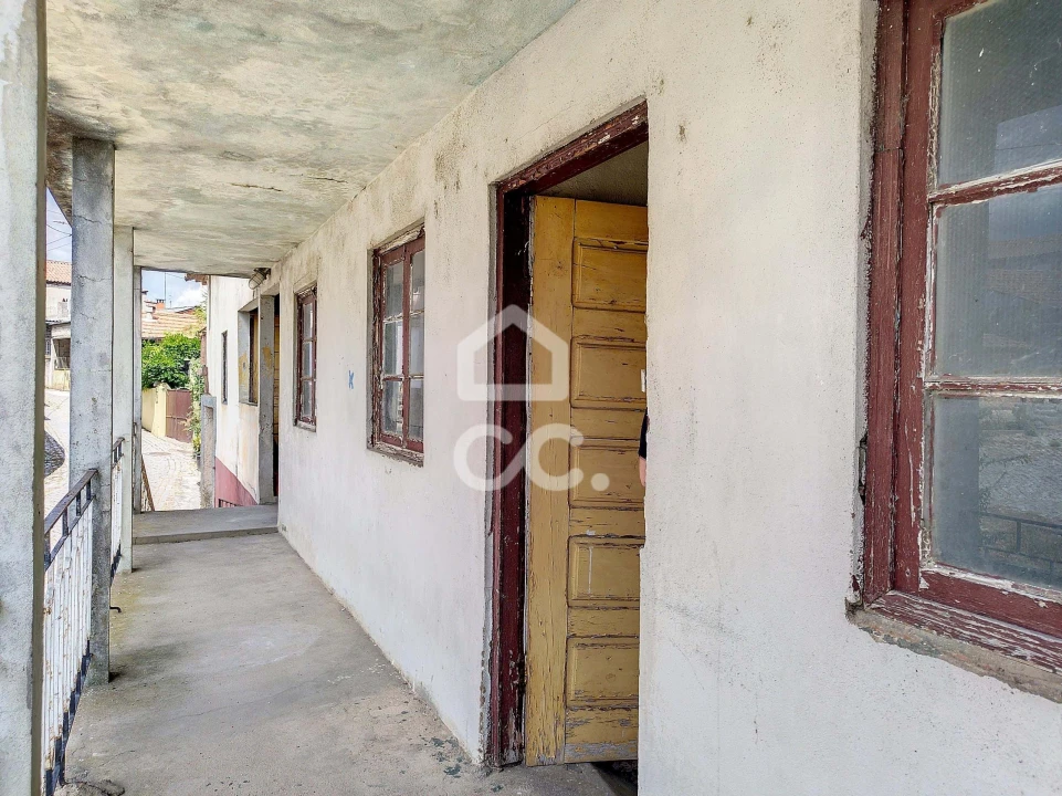 Moradia T3 para Venda em Vila Verde da Raia Foto 6