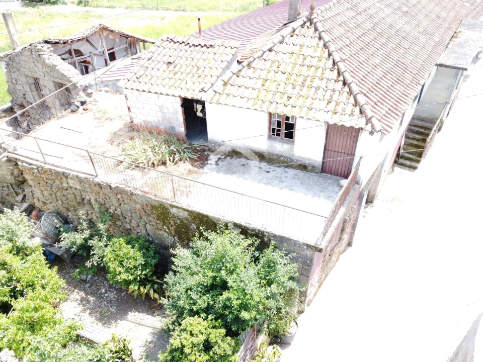 Moradia T3 para Venda em Vila Verde da Raia Foto 24