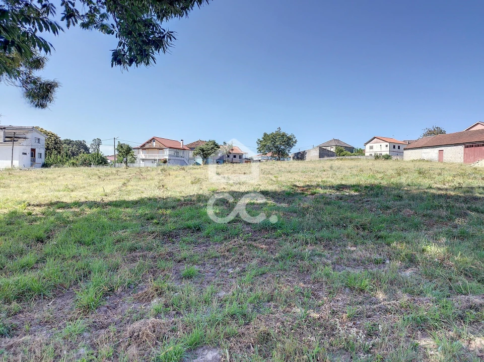 Terreno para Venda em Cimo de Vila da Castanheira Foto 6