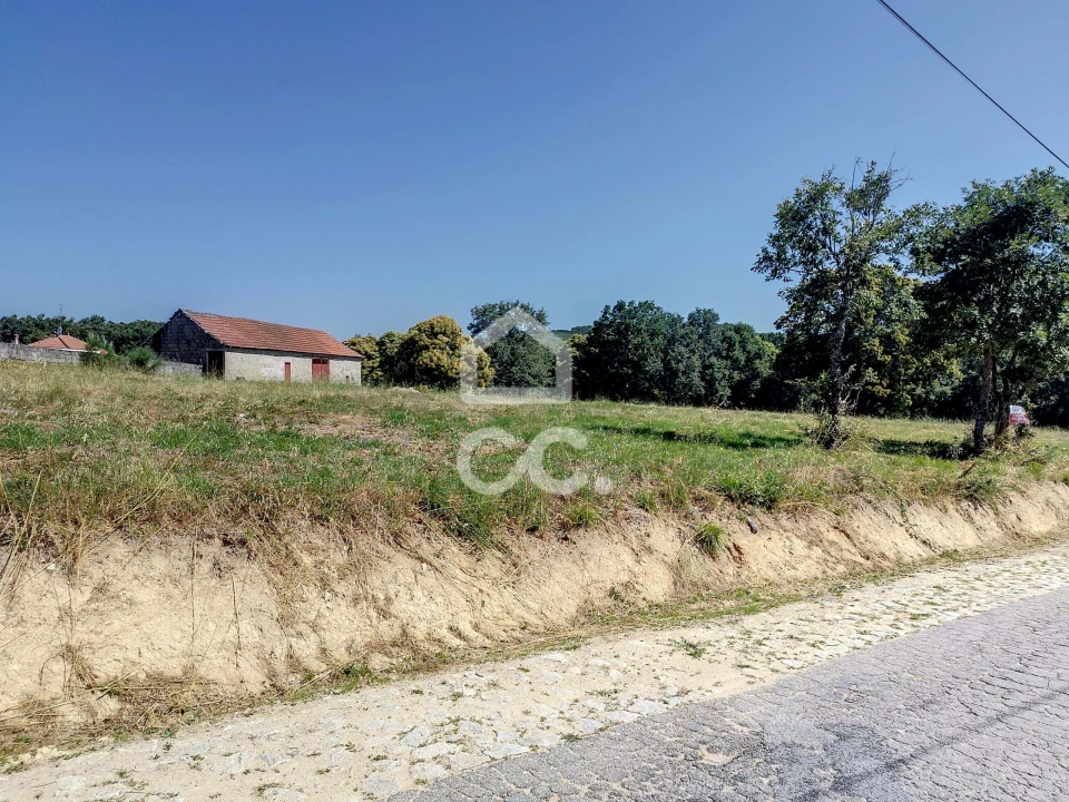 Terreno para Venda em Cimo de Vila da Castanheira Foto 8