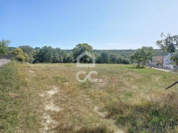 Terreno para Venda em Cimo de Vila da Castanheira Foto 3