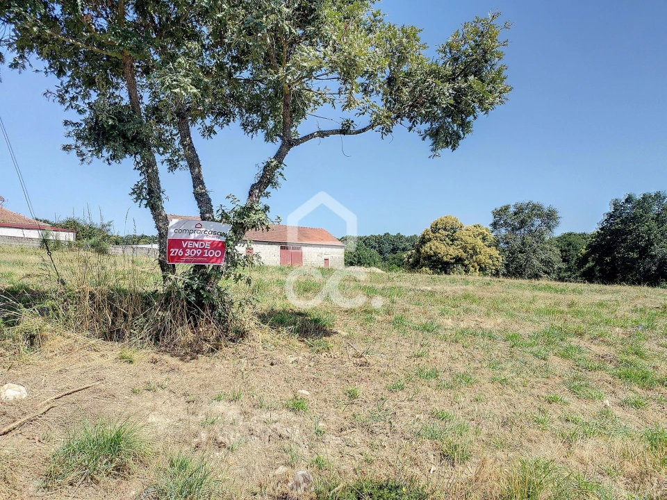 Terreno para Venda em Cimo de Vila da Castanheira Foto 9