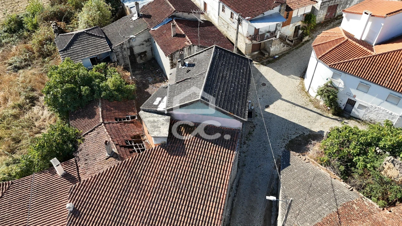 Moradia T3 para Venda em Vilarelho da Raia Foto 5